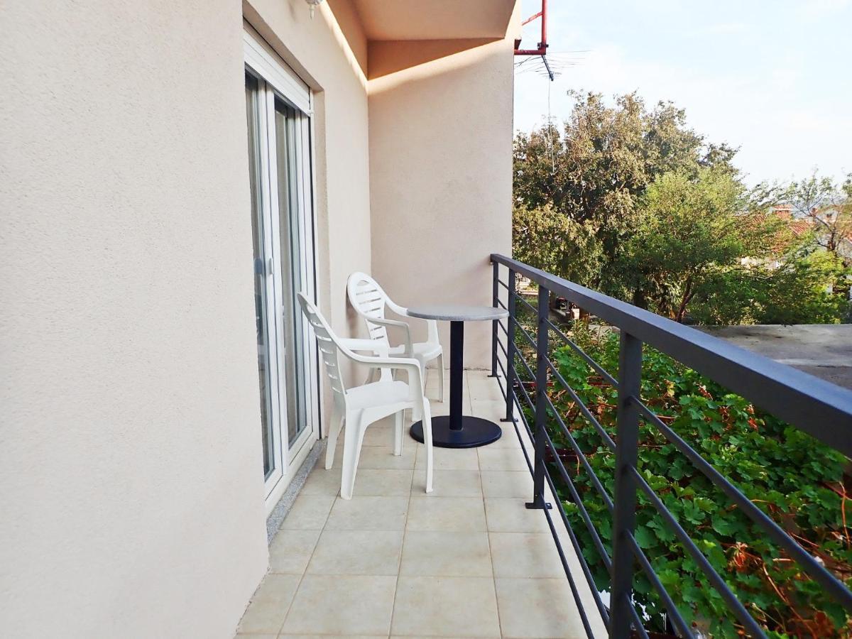 Apartments Troselj Стариград-Пакленица Стая снимка